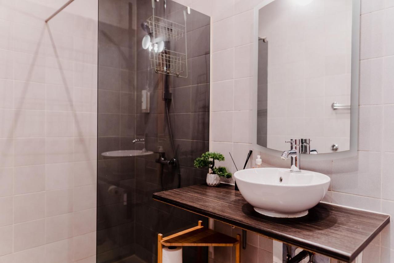 Dream Stay - Old Town City Wall Studio Apartment 塔林 外观 照片